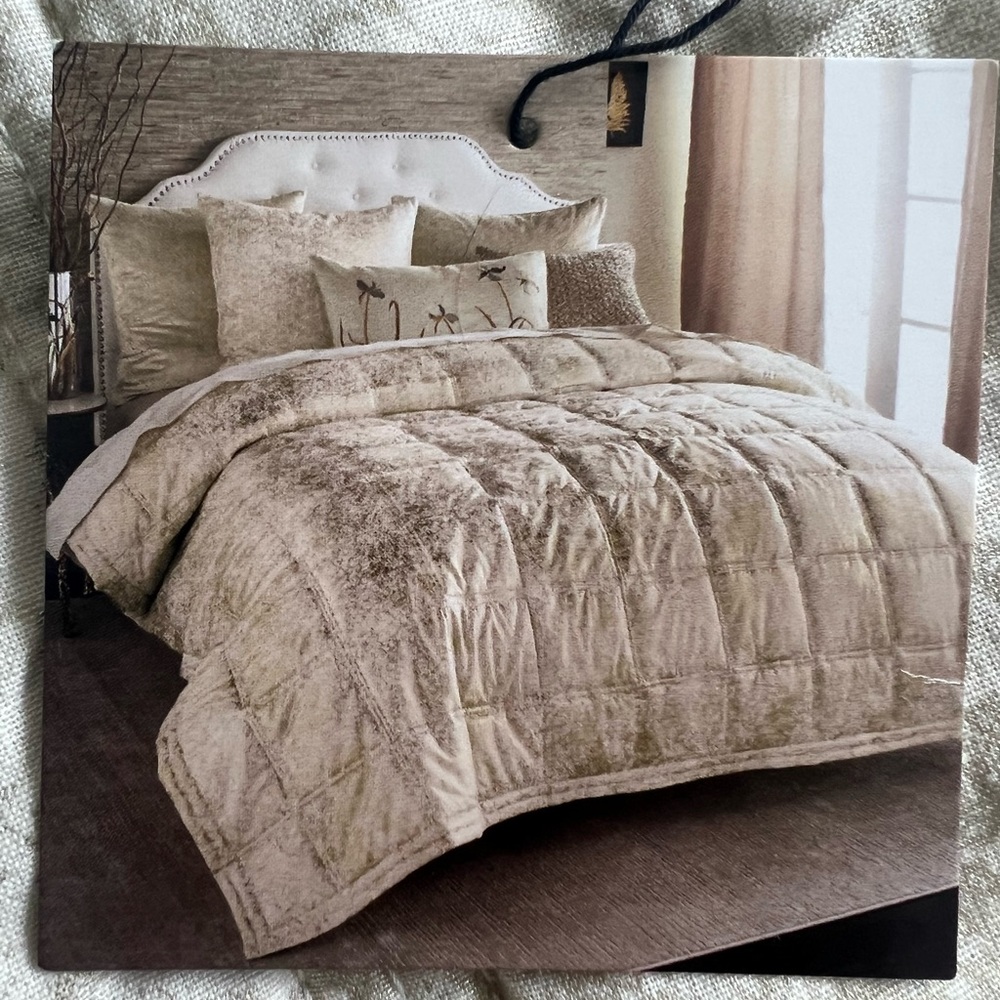 Michael Aram metallic textured cover queen coverlet silver!!!